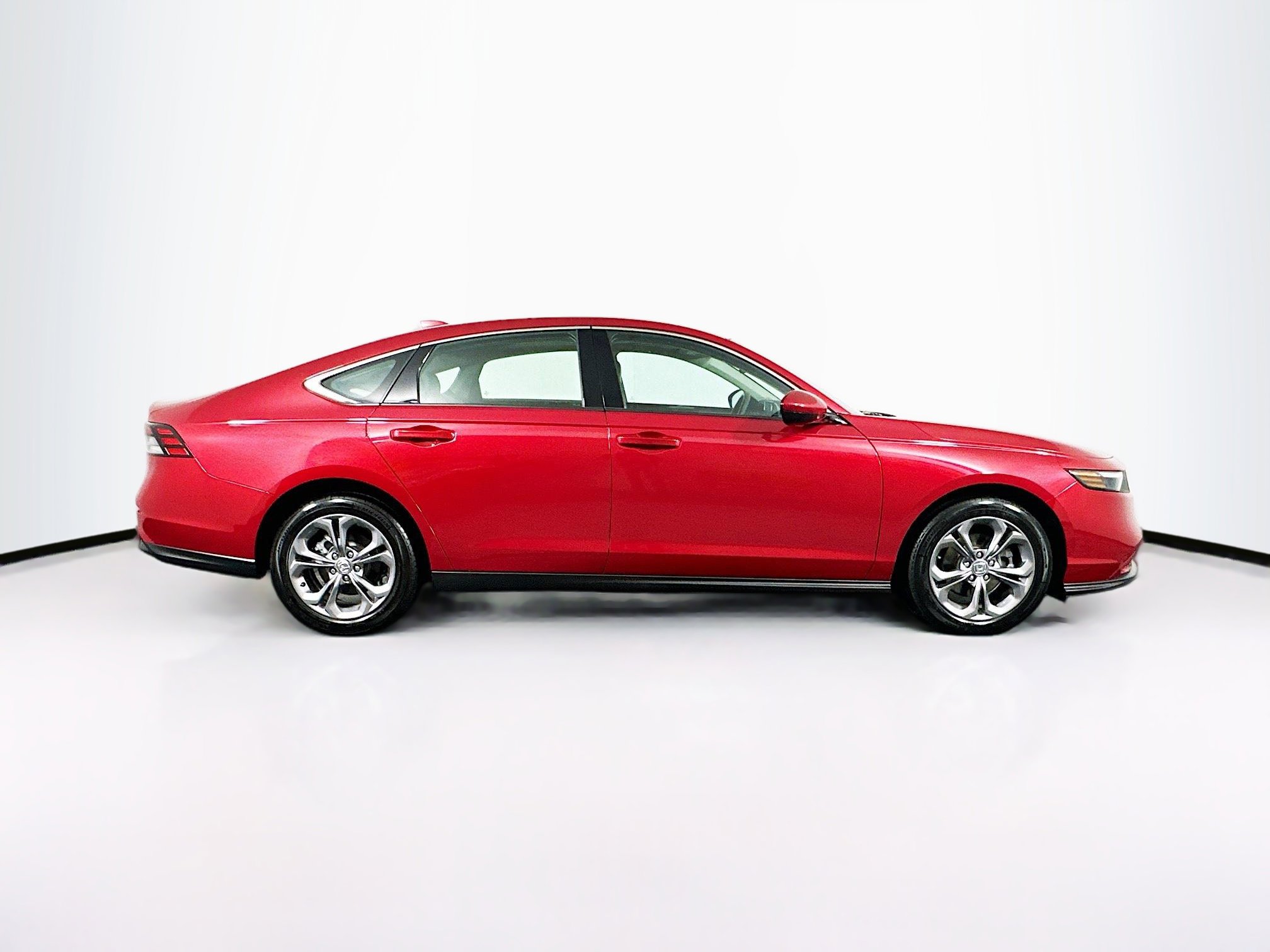 Used 2024 Honda Accord EX image 10