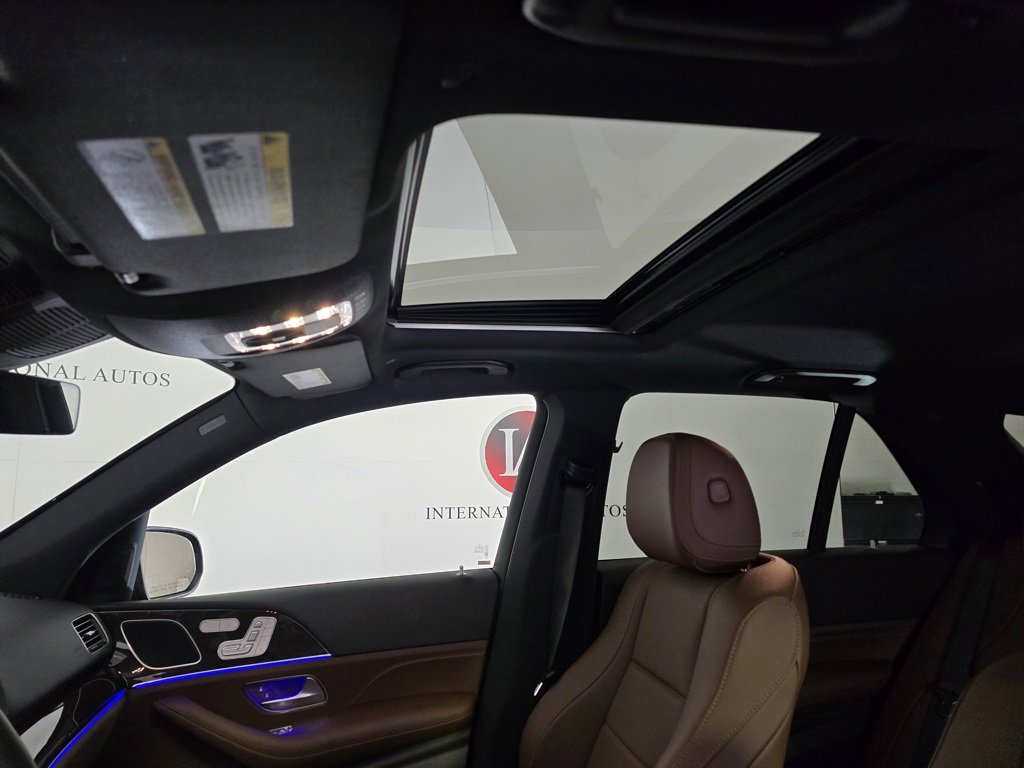 Used 2025 Mercedes-Benz GLE 350 4MATIC image 11