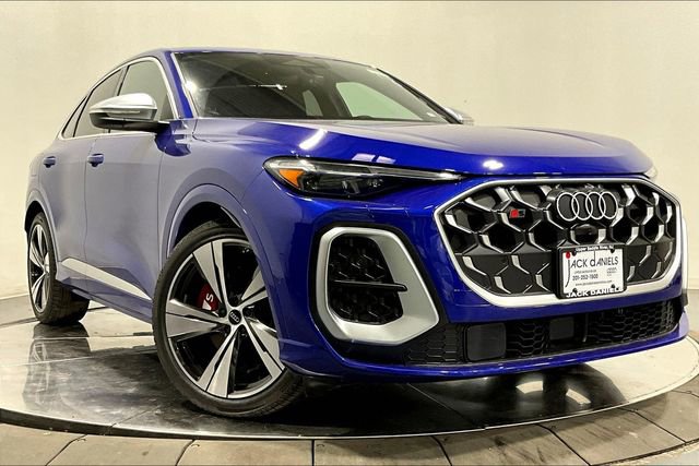 New 2026 Audi SQ5 Premium Plus image 2