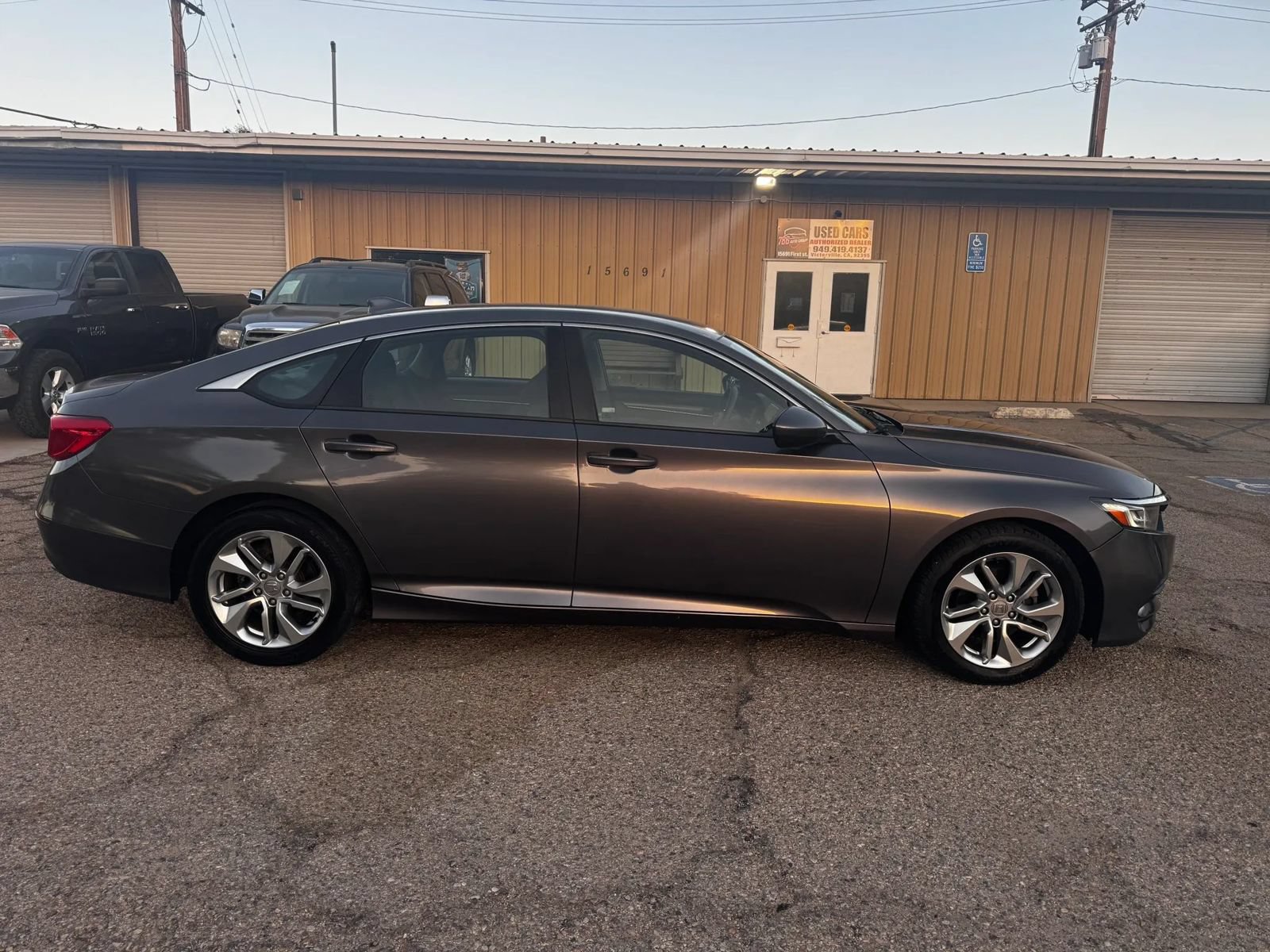 Used 2018 Honda Accord LX image 3