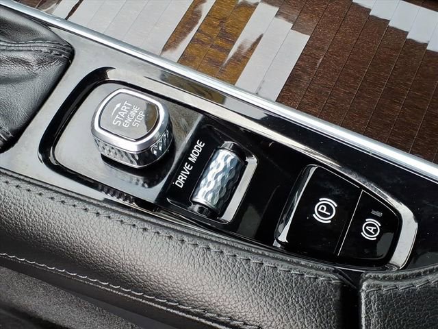 Used 2019 Volvo XC90 T5 Momentum w/ Advanced Package image 19