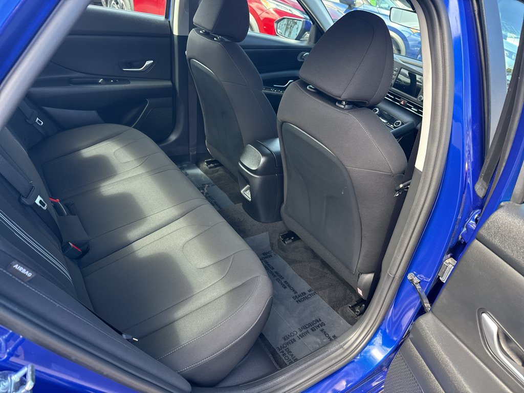 Used 2026 Hyundai Elantra Hybrid FWD image 18