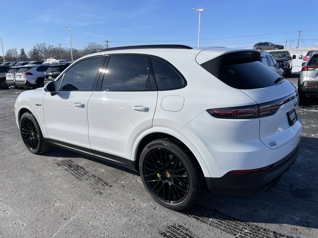 Used 2021 Porsche Cayenne Base image 5