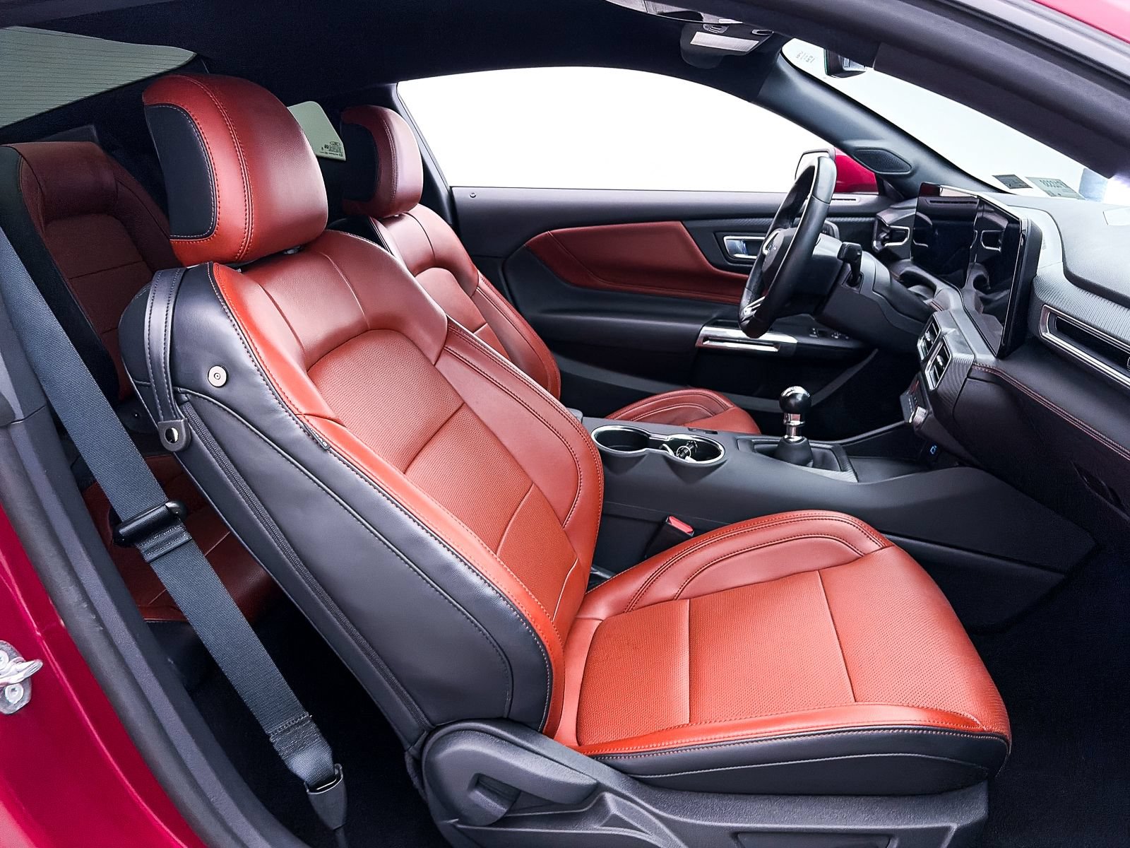 Used 2025 Ford Mustang GT Premium RWD image 39