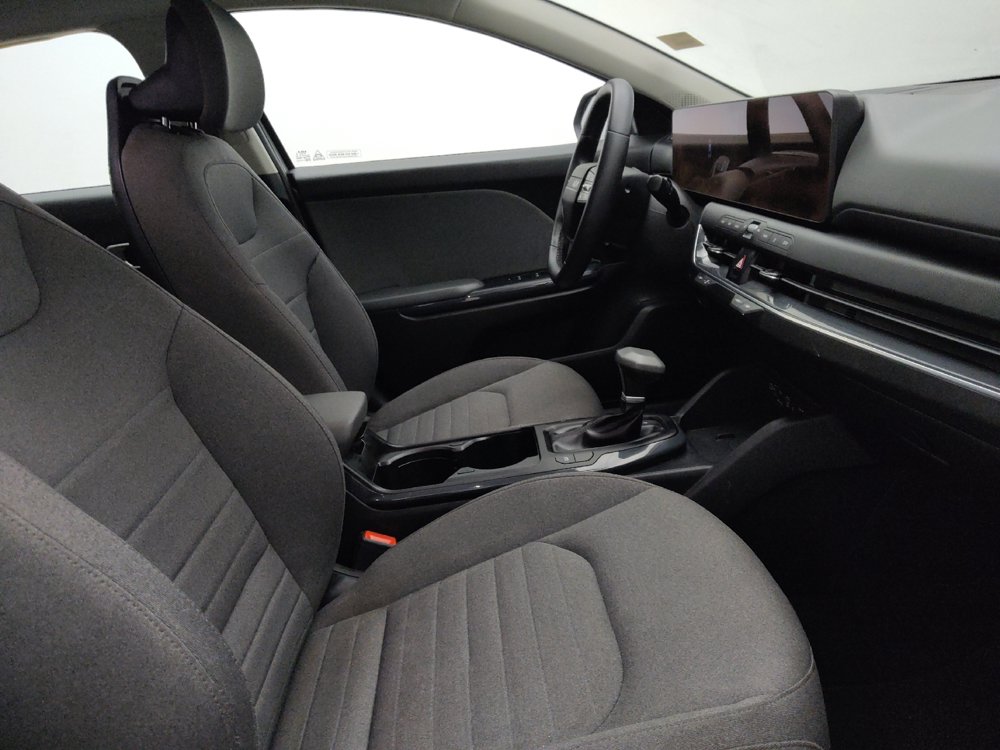 Used 2025 Kia K4 EX FWD image 19