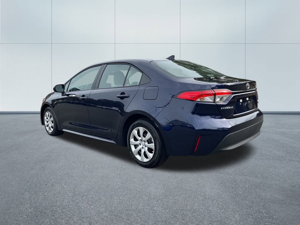 Used 2026 Toyota Corolla LE image 7