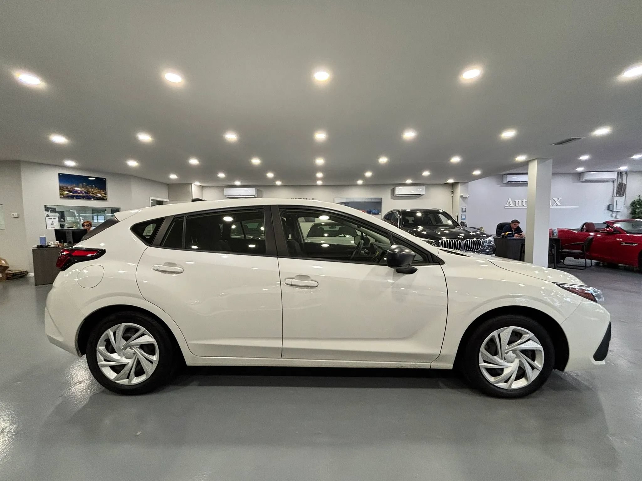 Used 2024 Subaru Impreza 2.0i AWD/4WD image 8