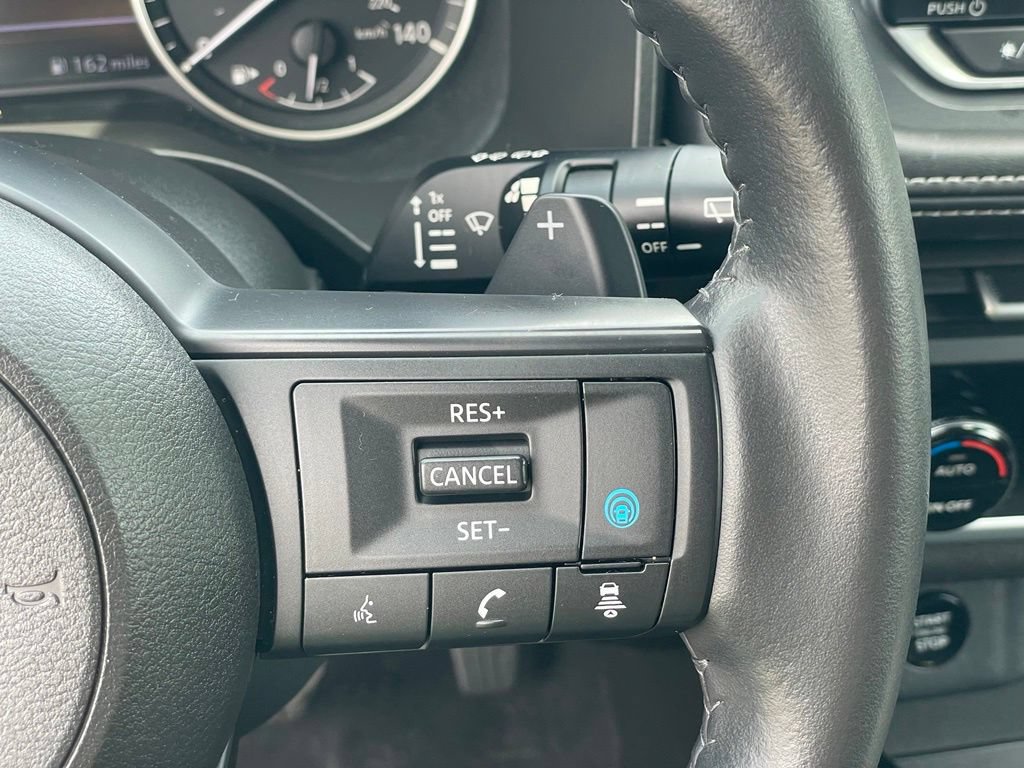 Certified 2024 Nissan Rogue SV w/ SV Premium Package AWD/4WD image 17