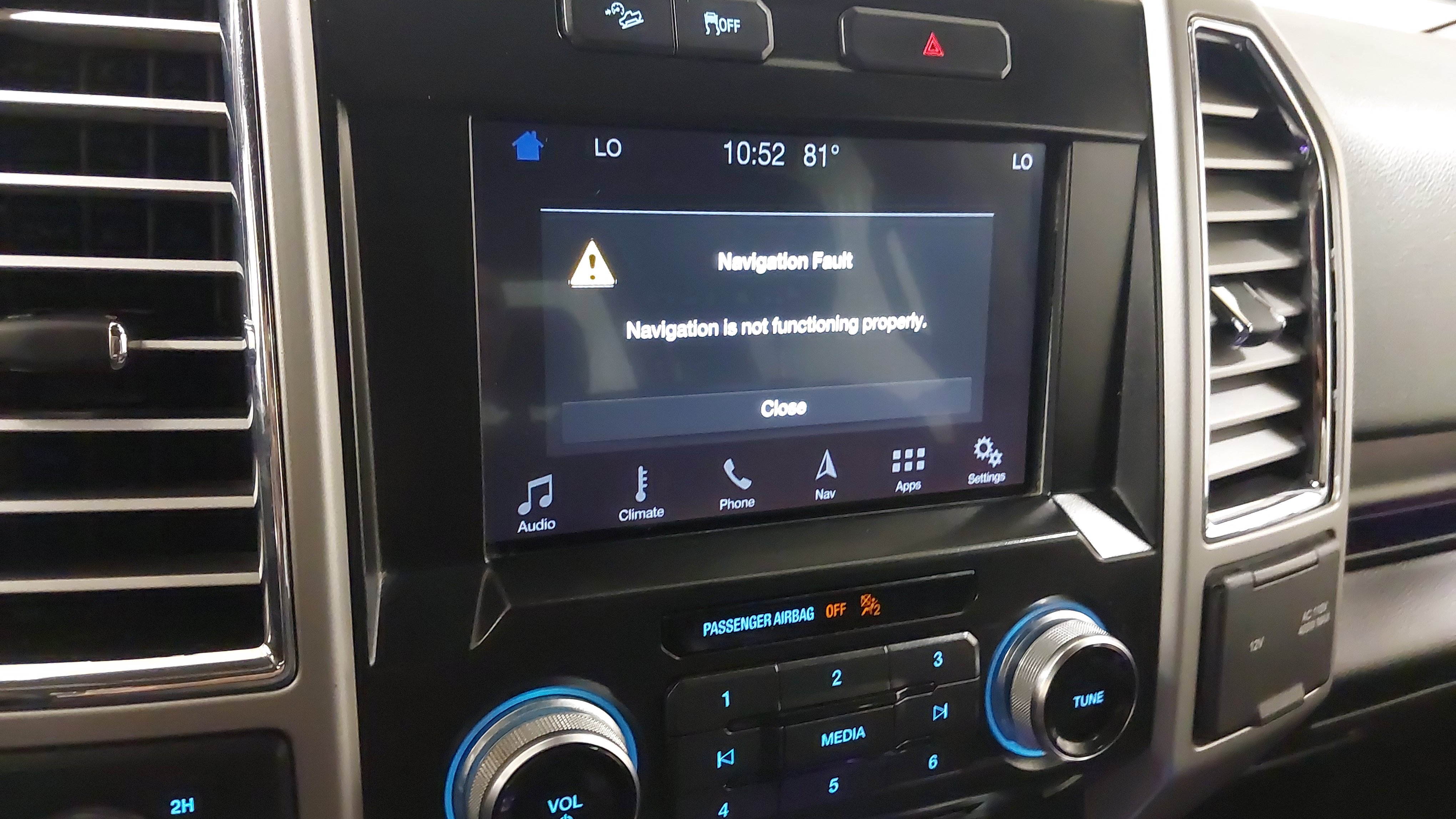 Used 2016 Ford F150 Lariat w/ Equipment Group 502A Luxury AWD/4WD image 20