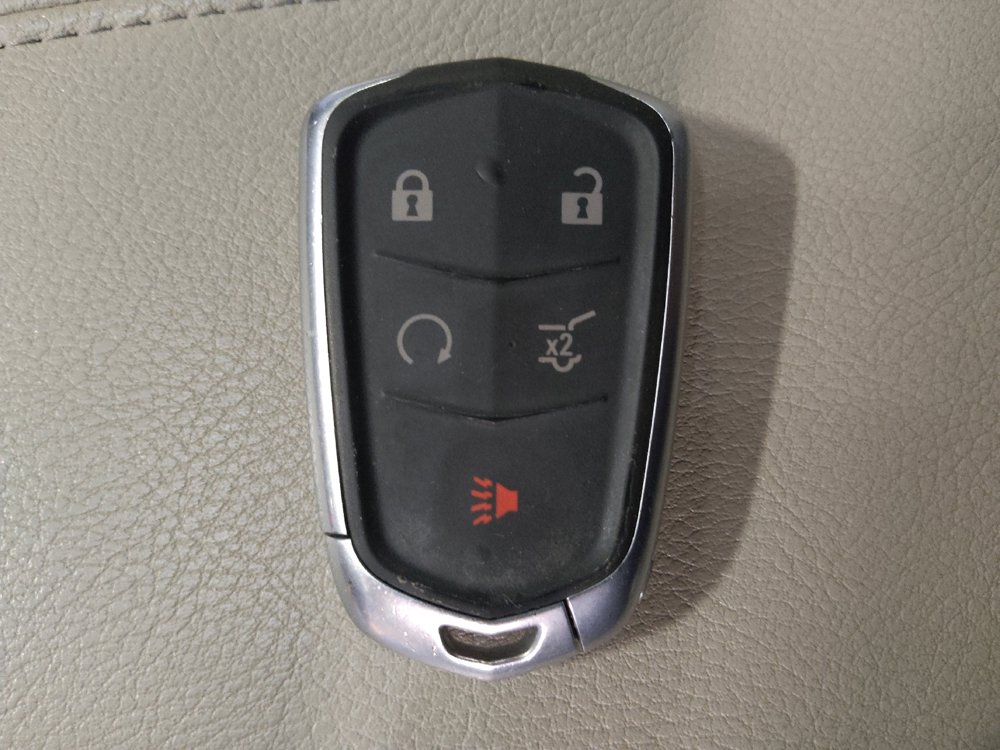 Used 2021 Cadillac XT4 Premium Luxury w/ Cold Weather Package FWD image 32