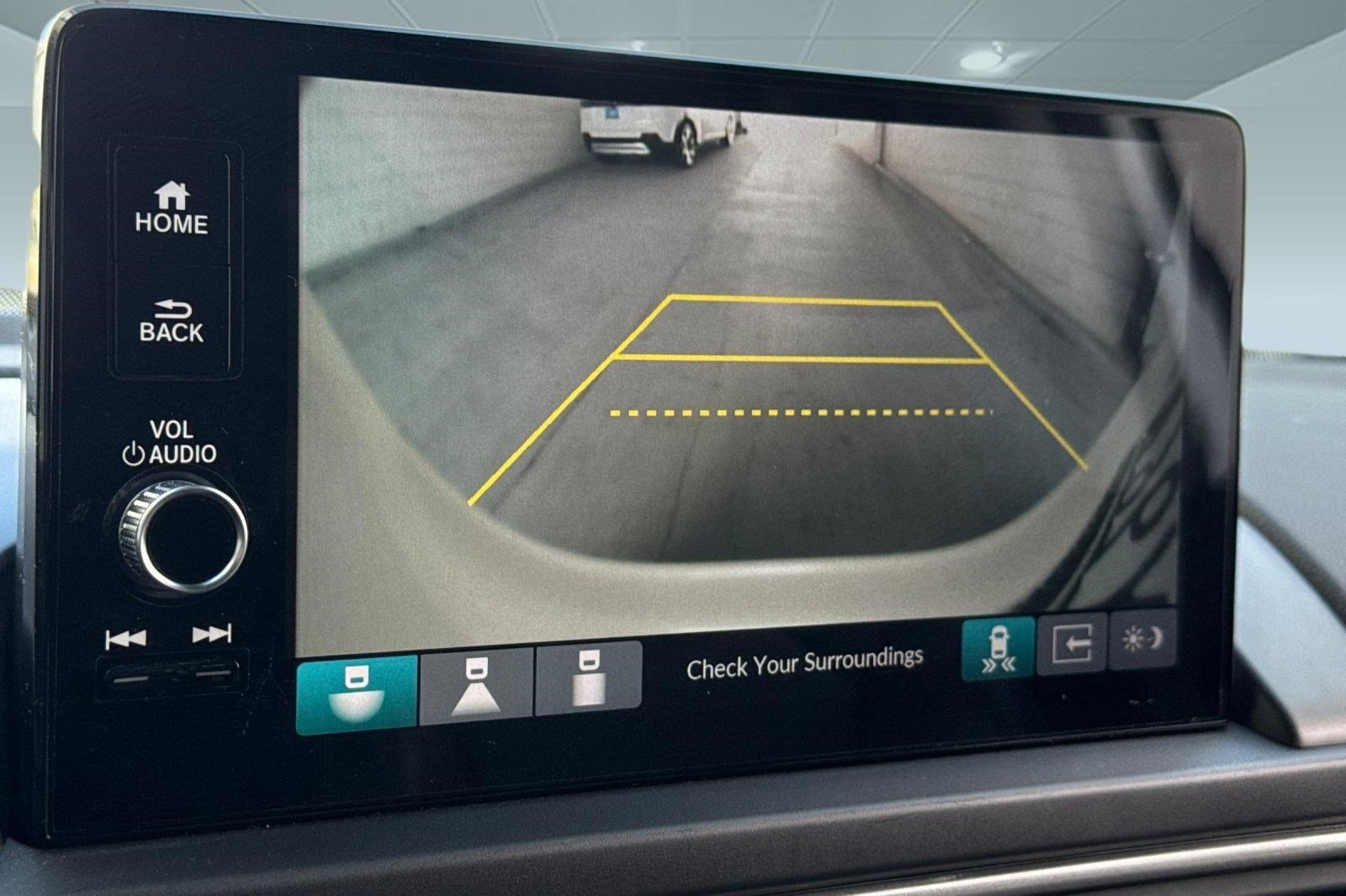 Certified 2023 Honda Pilot Touring image 19