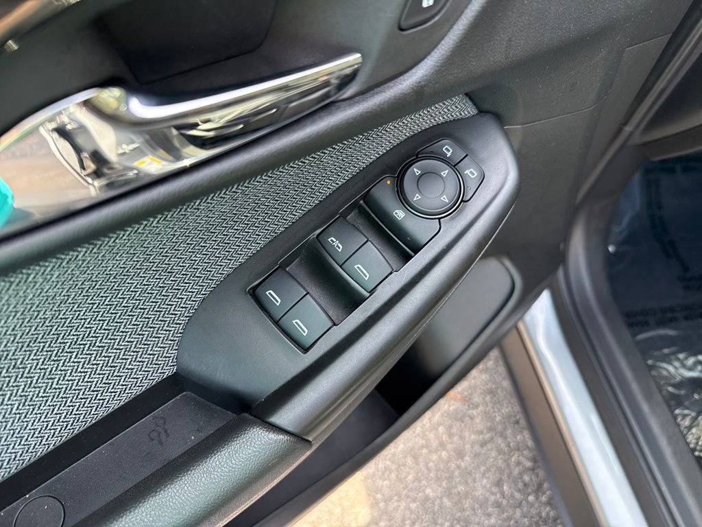 Used 2025 Chevrolet TrailBlazer LT image 14