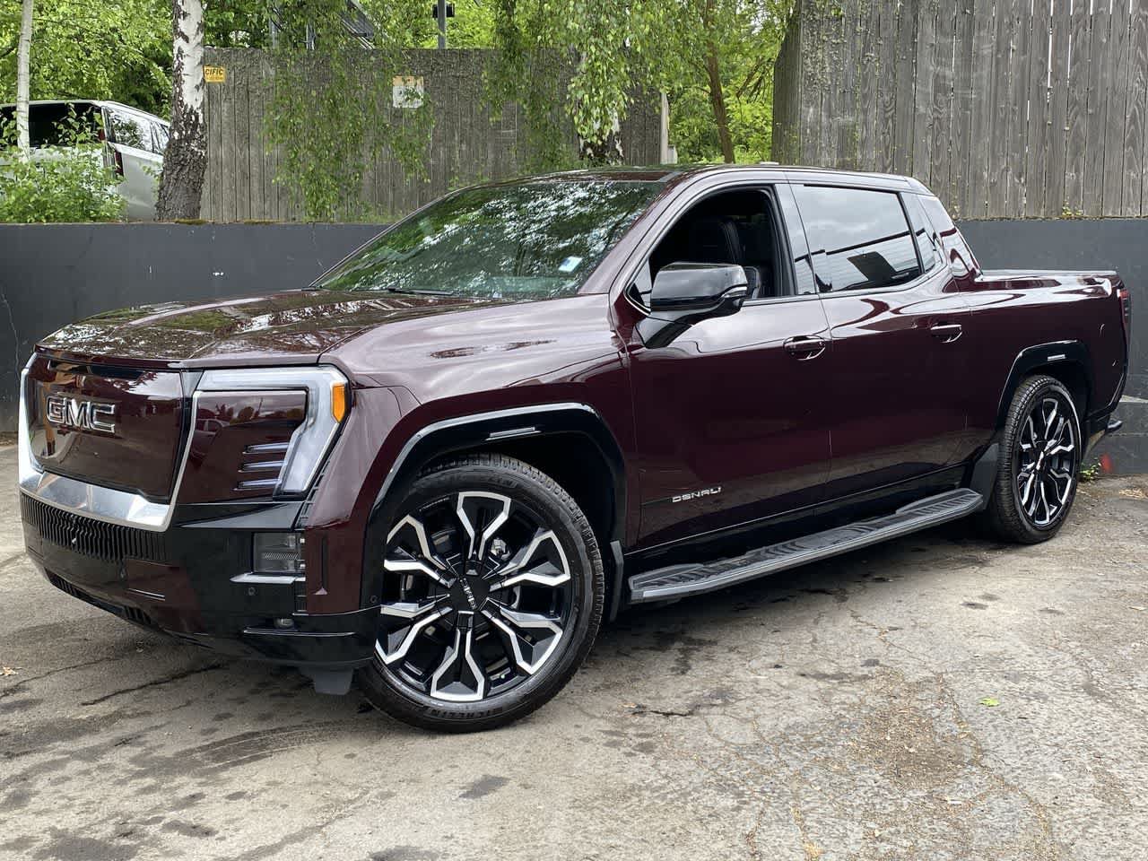 Used 2025 GMC Sierra EV Denali AWD/4WD image 1