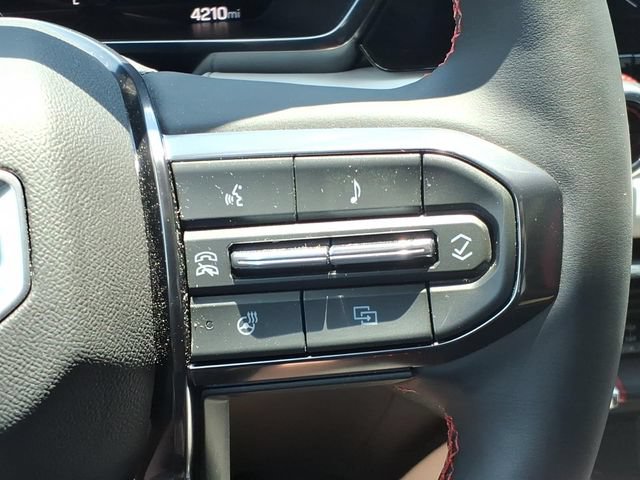 Used 2026 GMC Canyon AT4X w/ AT4X AEV Edition AWD/4WD image 25