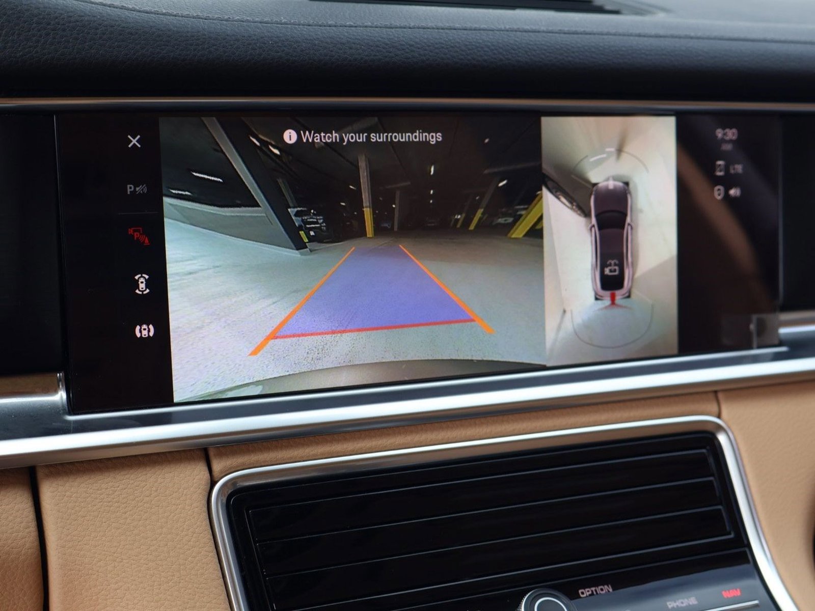 Certified 2023 Porsche Panamera 4 AWD/4WD image 19