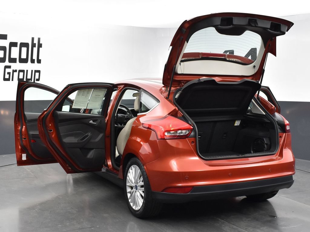Used 2018 Ford Focus Titanium FWD image 36
