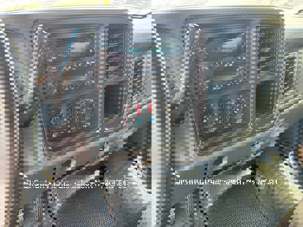 Used 2005 Chevrolet Silverado 1500 LS w/ Light Duty Power Package RWD image 14