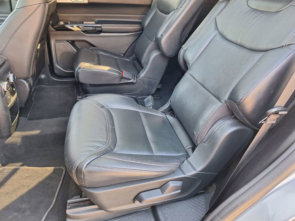 Used 2021 Ford Explorer ST w/ Equipment Group 401A image 23