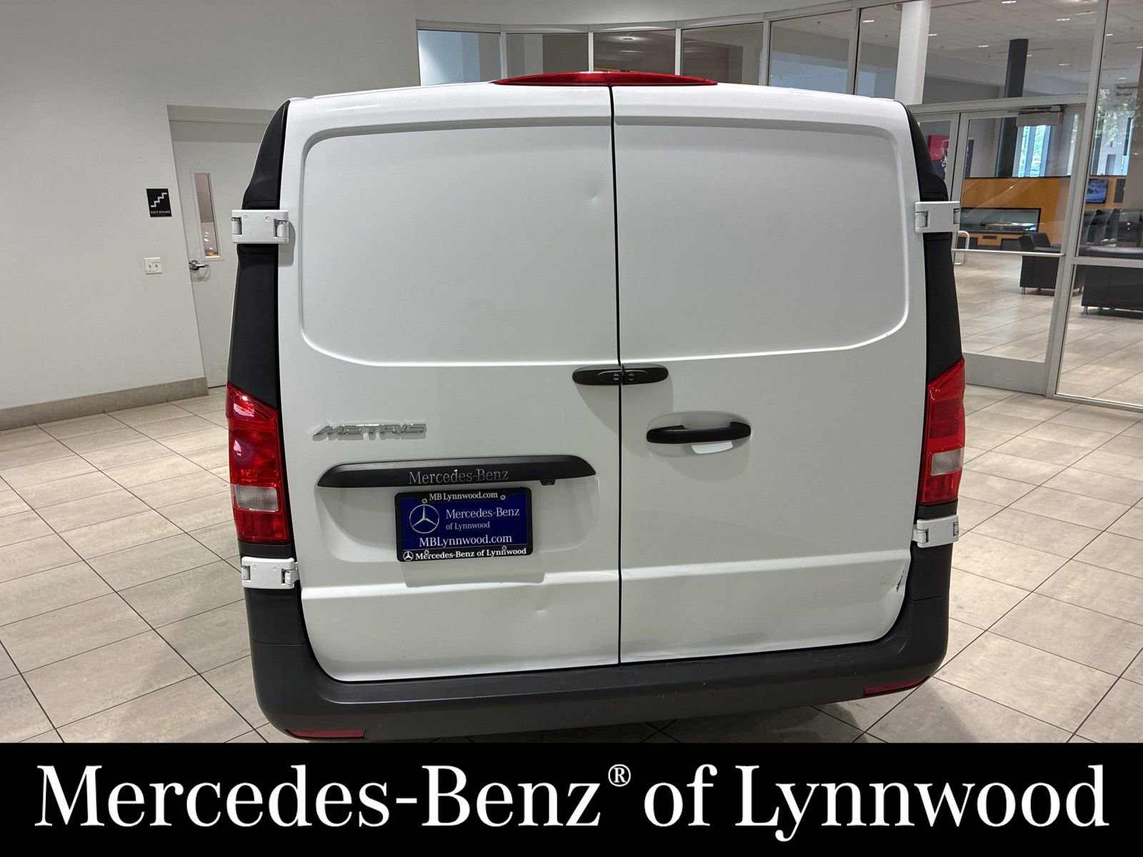 Used 2022 Mercedes-Benz Metris image 7