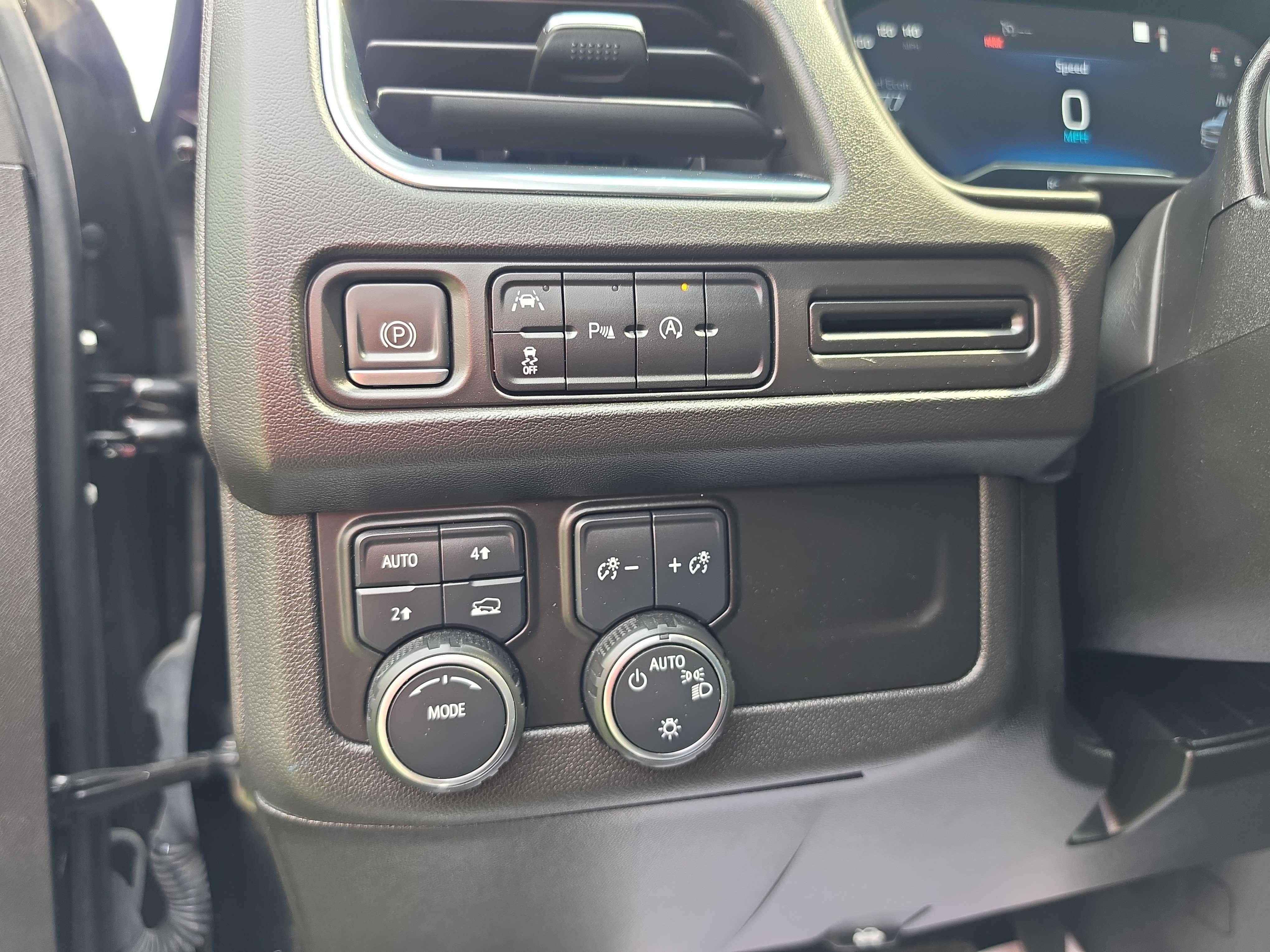 Used 2023 Chevrolet Tahoe RST AWD/4WD image 20