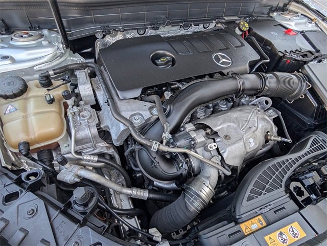 Used 2021 Mercedes-Benz GLB 250 image 19