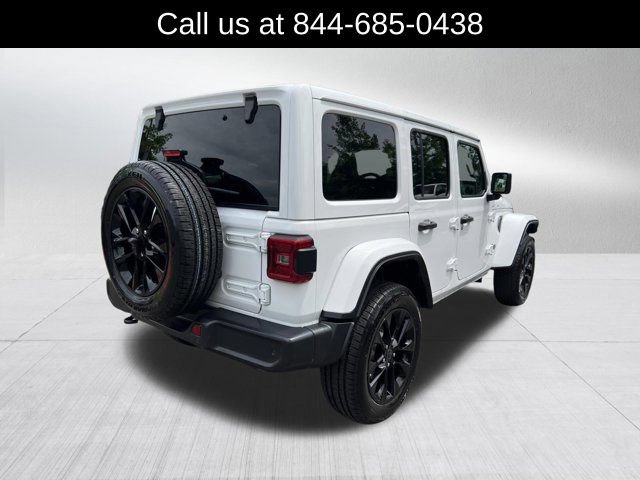 Certified 2025 Jeep Wrangler Unlimited Sahara w/ Safety Group AWD/4WD image 5