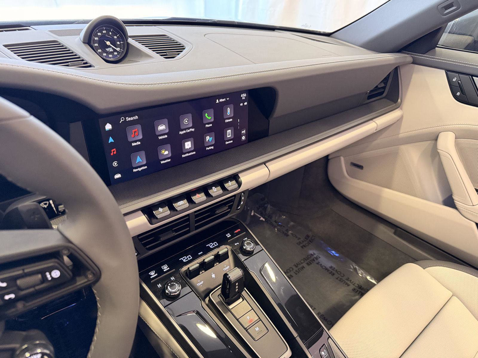 Used 2025 Porsche 911 Carrera image 18