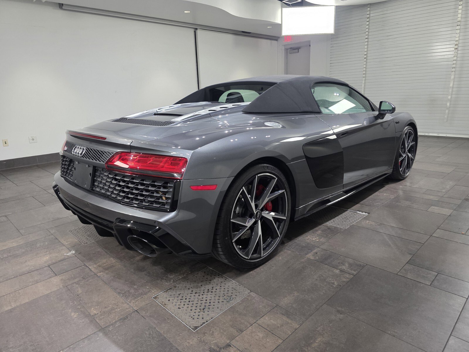 Used 2023 Audi R8 V10 performance image 29