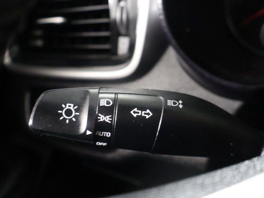 Used 2020 Kia Sorento LX w/ LX I4 Convenience Package image 38