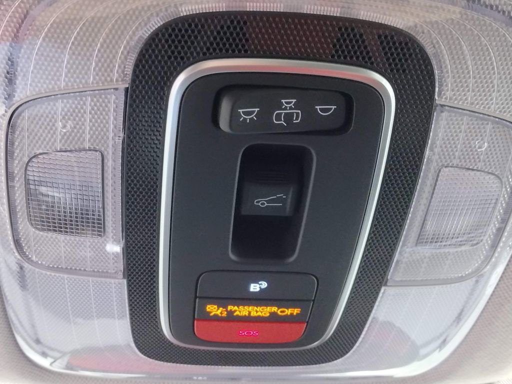 New 2026 Hyundai Elantra Limited FWD image 33