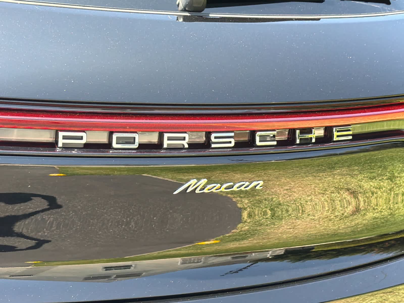 New 2026 Porsche Macan AWD/4WD image 31