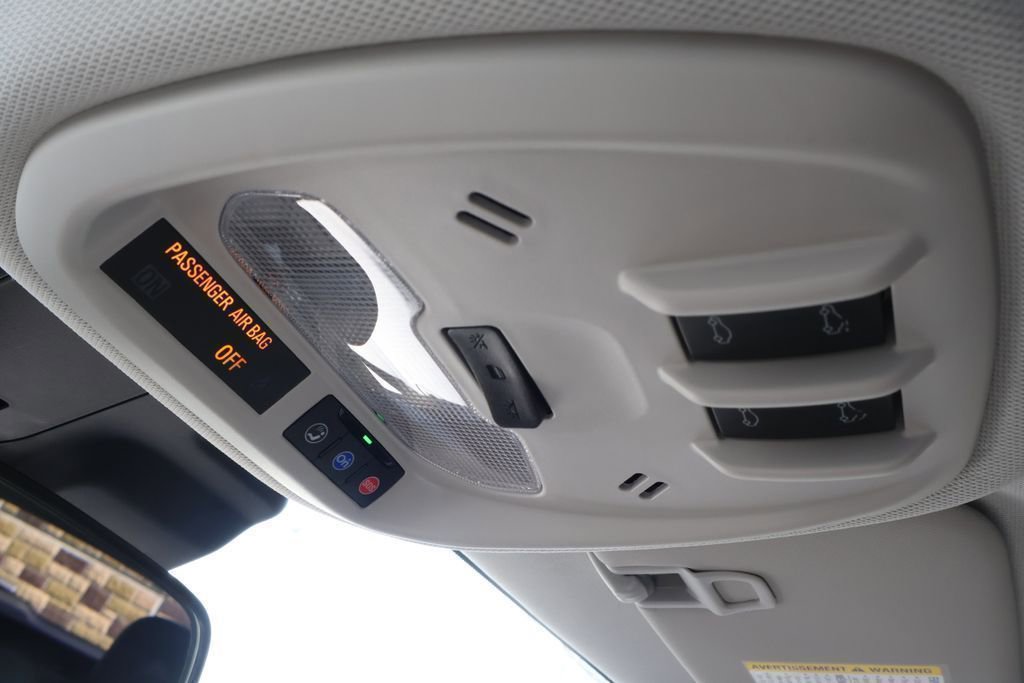 New 2026 Chevrolet Trax LT w/ Sunroof Package FWD image 33
