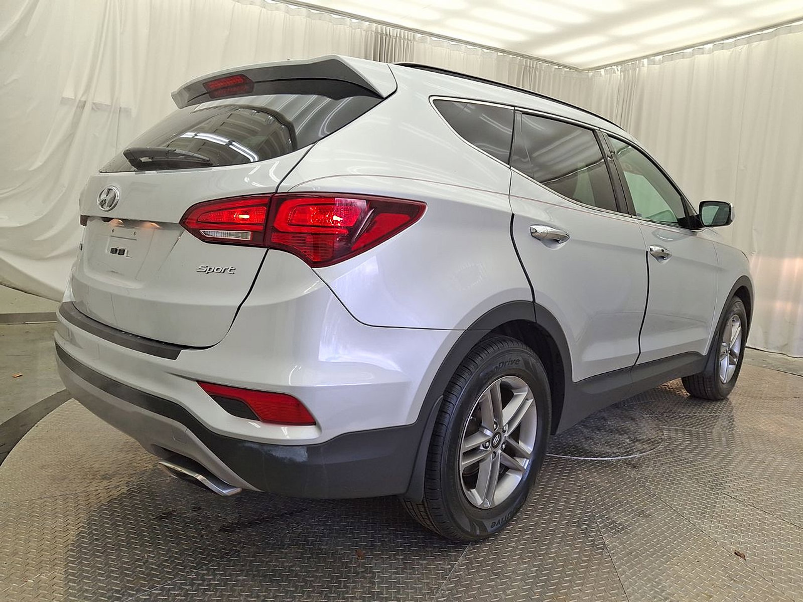Used 2017 Hyundai Santa Fe Sport image 25