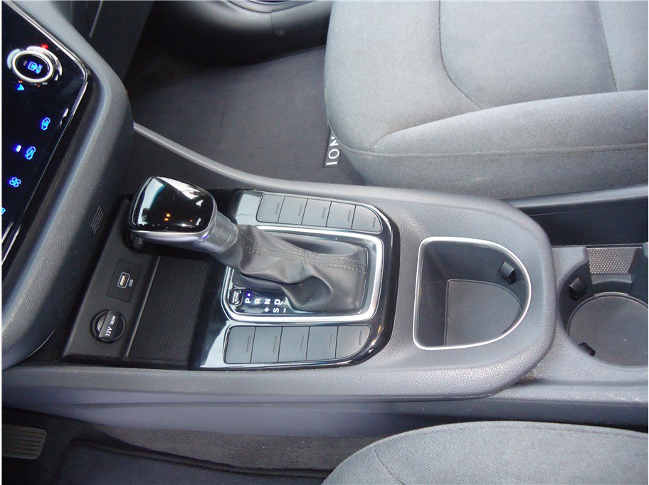 Used 2020 Hyundai Ioniq Blue FWD image 23