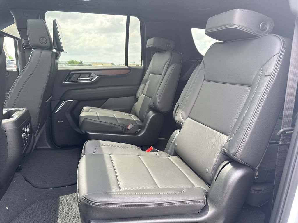 New 2026 GMC Yukon XL Denali w/ Denali Reserve Package AWD/4WD image 33