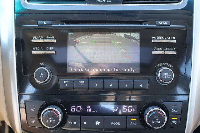 Used 2015 Nissan Altima 2.5 SV w/ Convenience Package FWD image 12