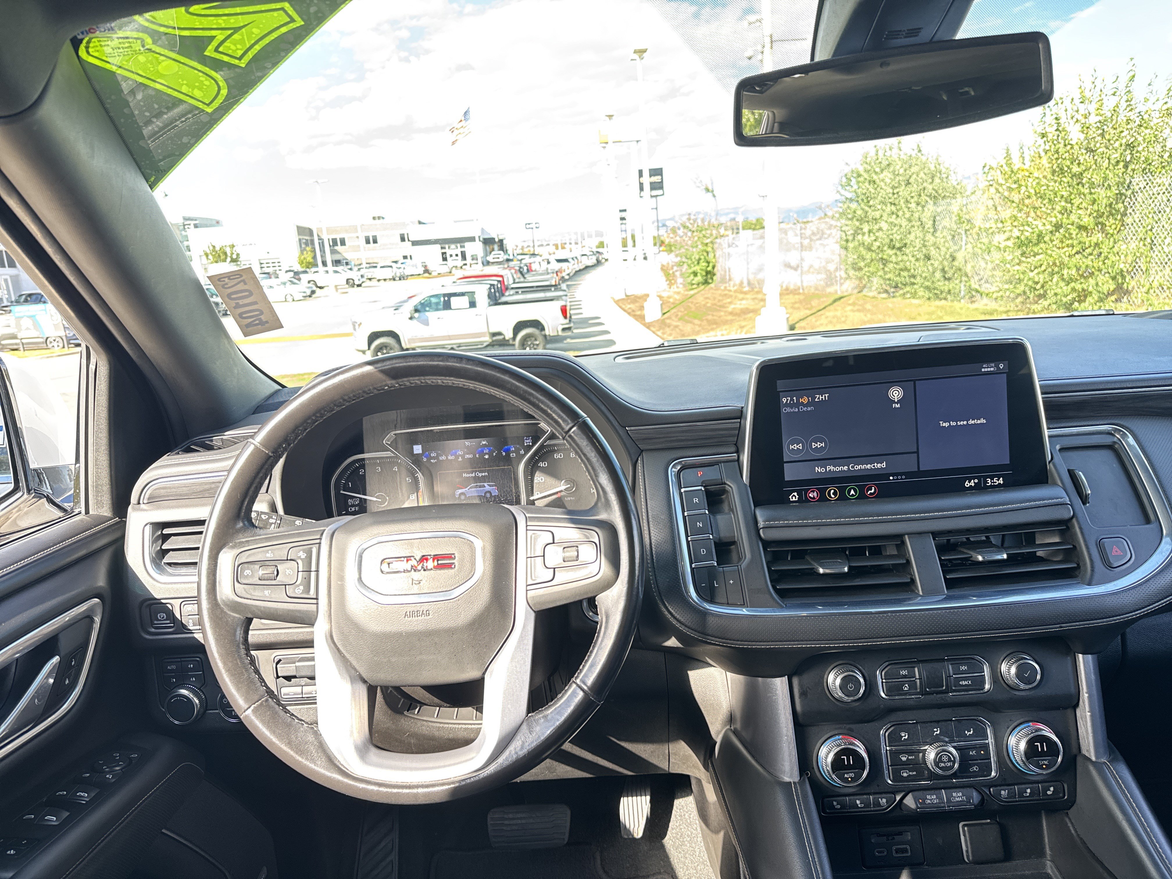 Used 2021 GMC Yukon XL SLT w/ SLT Luxury Plus Package AWD/4WD image 17