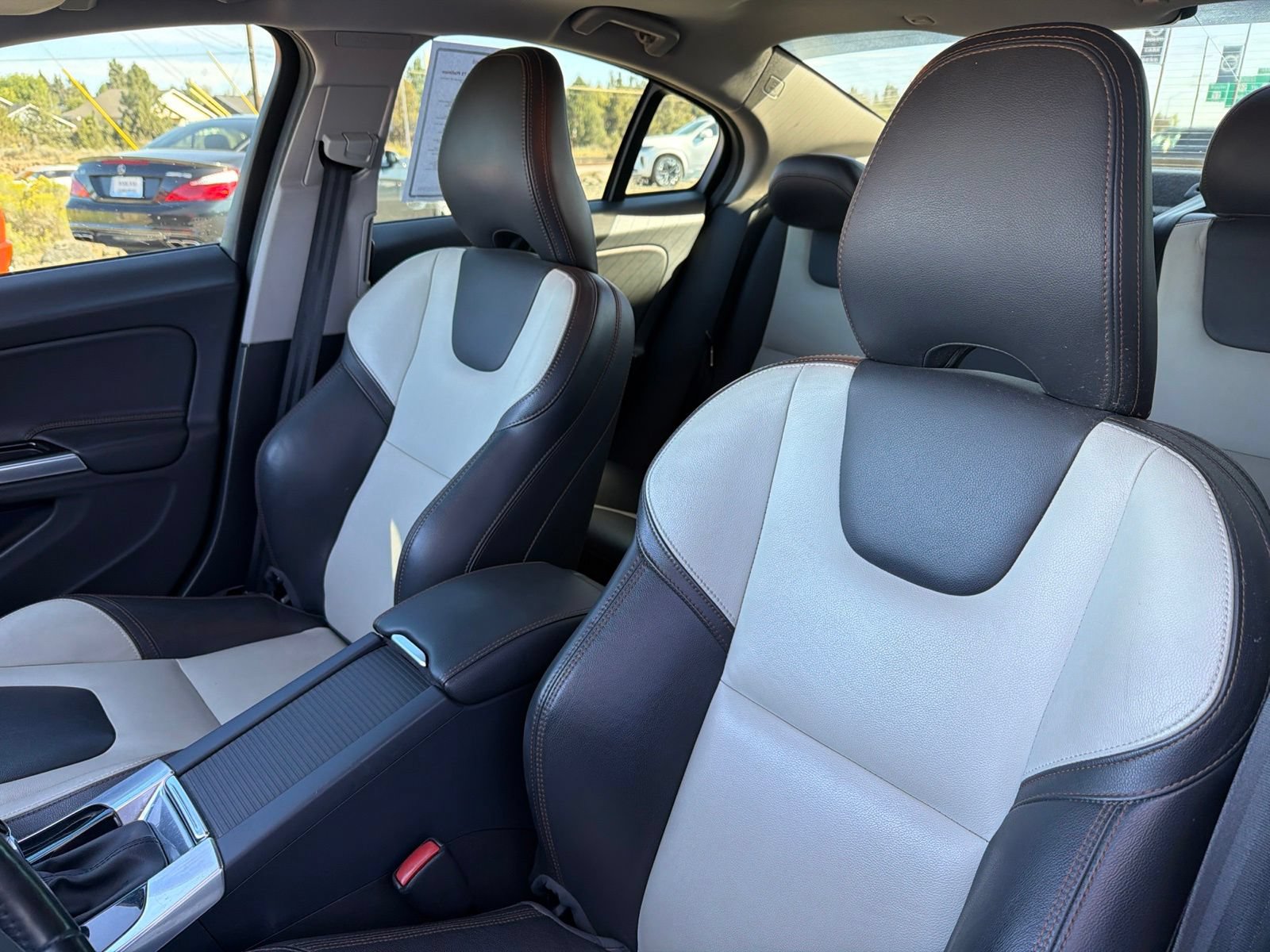 Used 2016 Volvo S60 T5 Cross Country Platinum AWD/4WD image 19