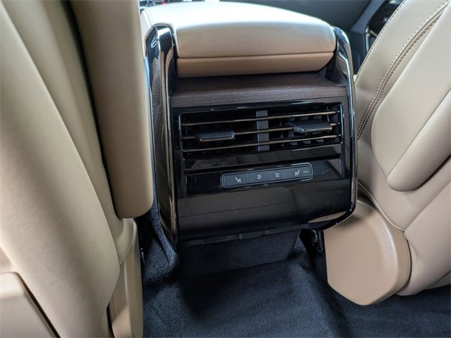 Used 2023 Land Rover Range Rover Sport SE image 13