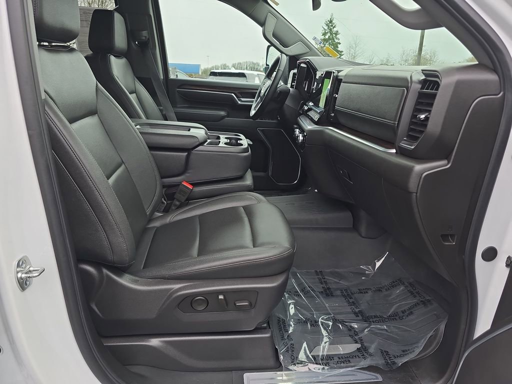 Certified 2025 GMC Sierra 3500 SLT w/ X31 Off-Road Package image 31