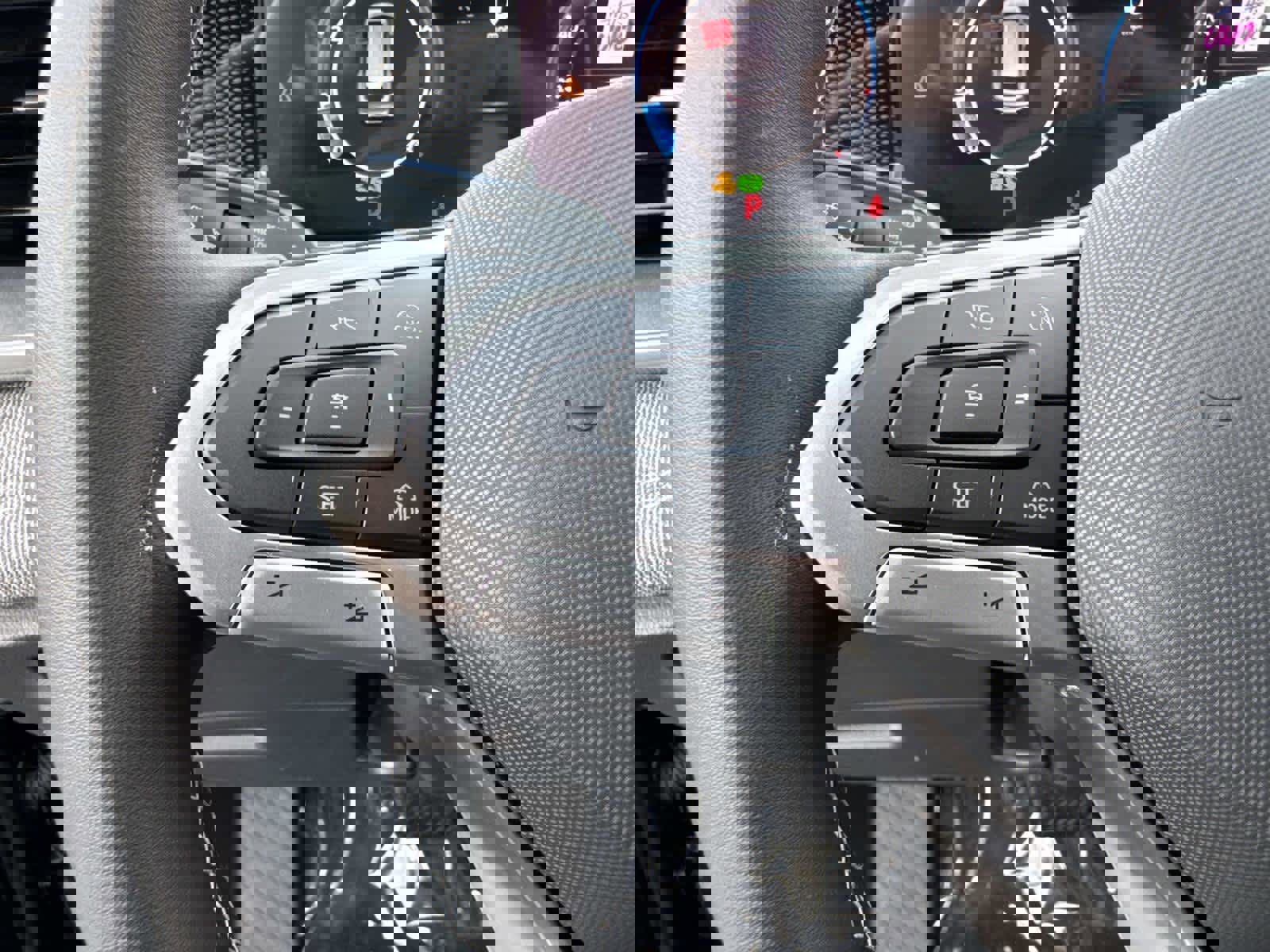 New 2025 Volkswagen Tiguan S image 31