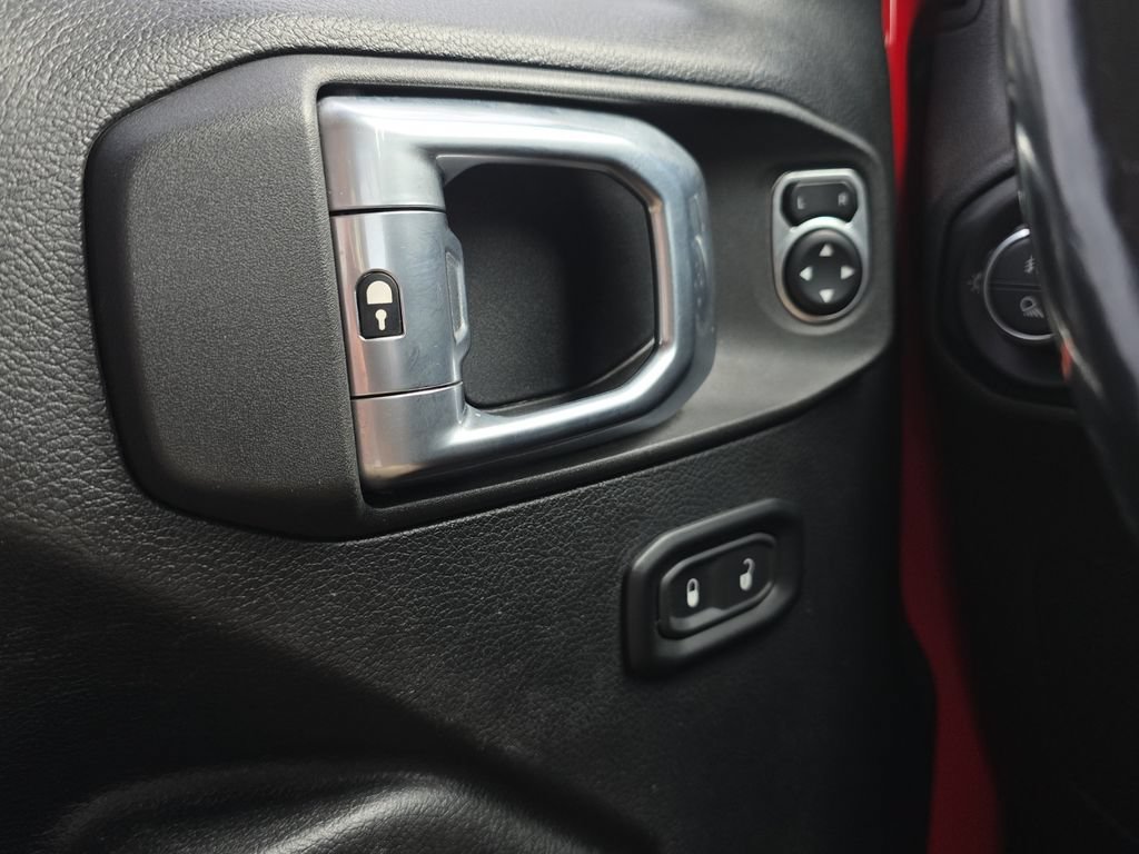 Used 2021 Jeep Gladiator Sport AWD/4WD image 11