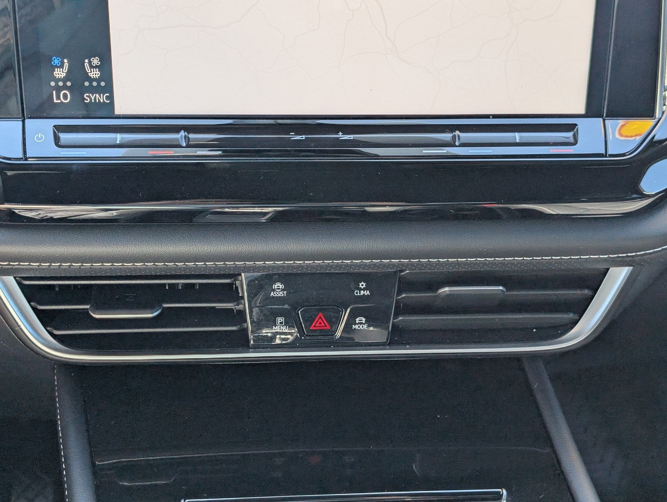 Used 2024 Volkswagen Atlas Cross Sport SE image 21