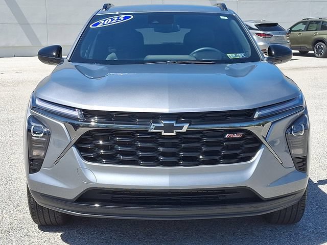 Used 2025 Chevrolet Trax RS w/ Driver Confidence Package FWD image 5