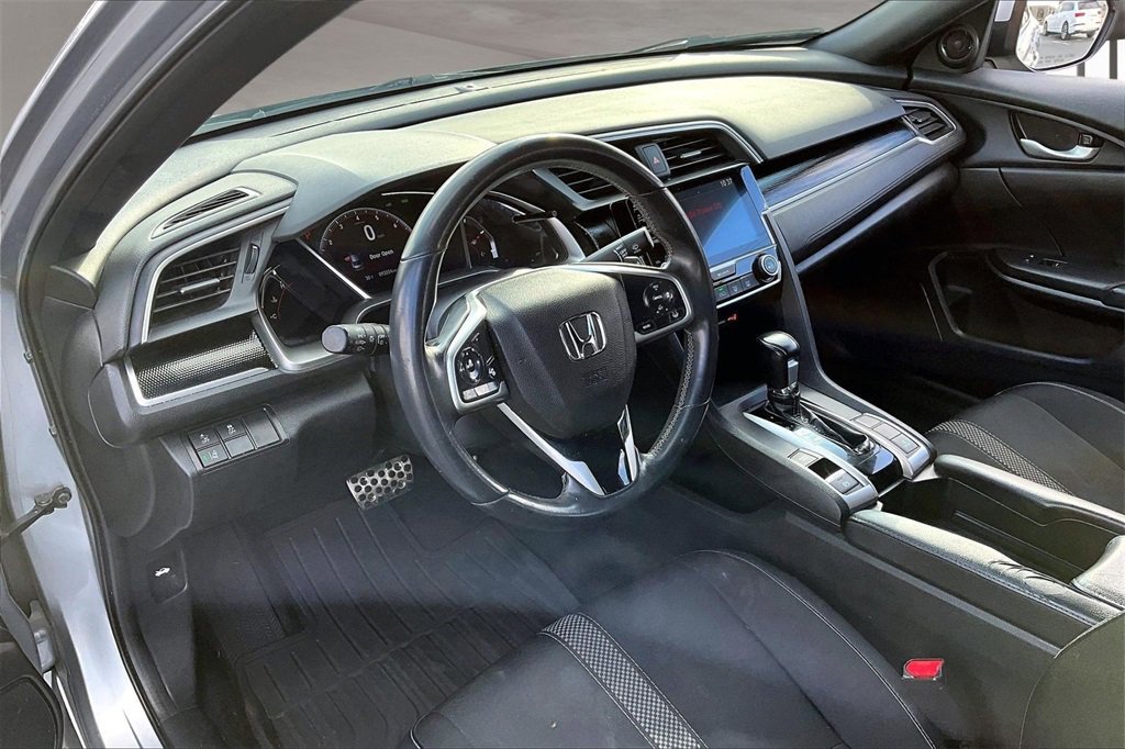 Used 2019 Honda Civic Sport image 14