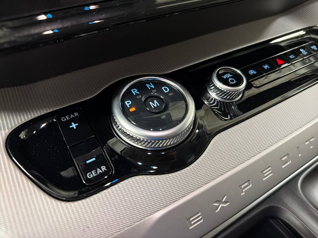 New 2026 Ford Expedition Active RWD image 27