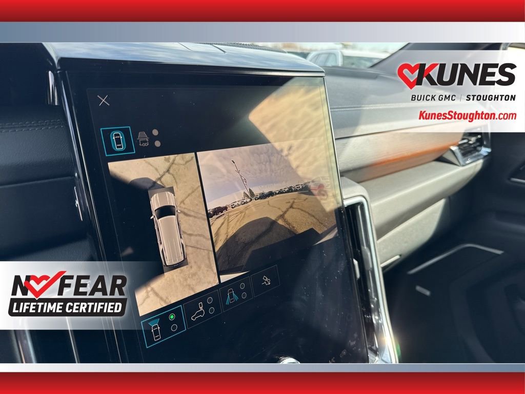 Used 2025 GMC Yukon XL Denali image 33