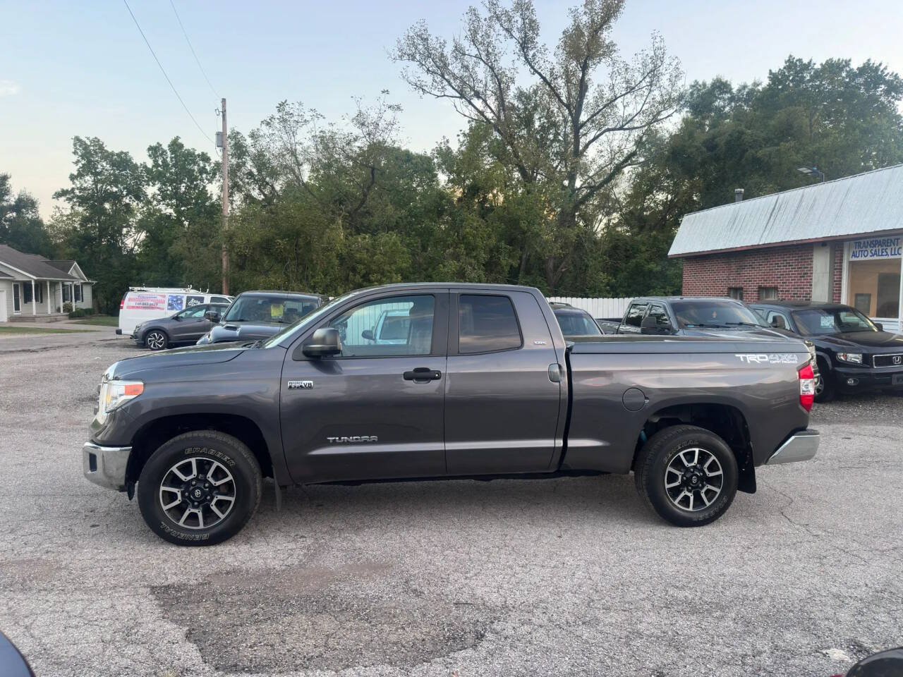 Used 2014 Toyota Tundra SR5 w/ TRD Off Road Package AWD/4WD image 5