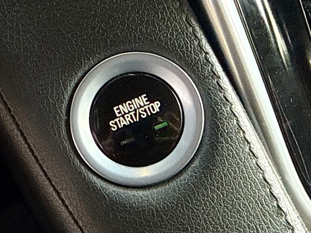 Used 2019 Cadillac Escalade Premium Luxury image 38