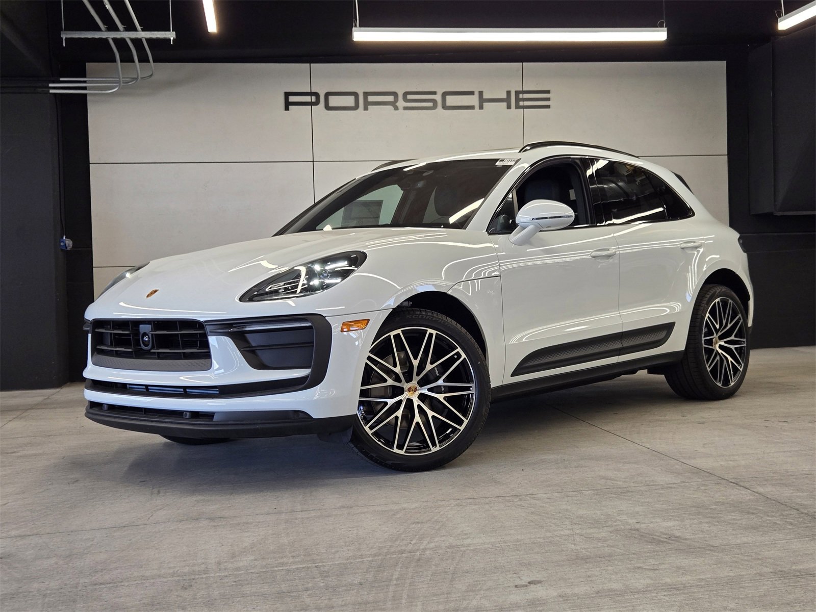 New 2025 Porsche Macan